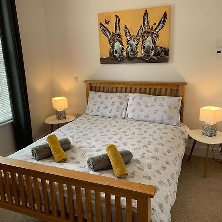 No 7 Quiet, Two Bedroom Ground Floor Flat In Tornagrain Great For Early Airport Departures Or Late Flights Dalcross Exteriör bild