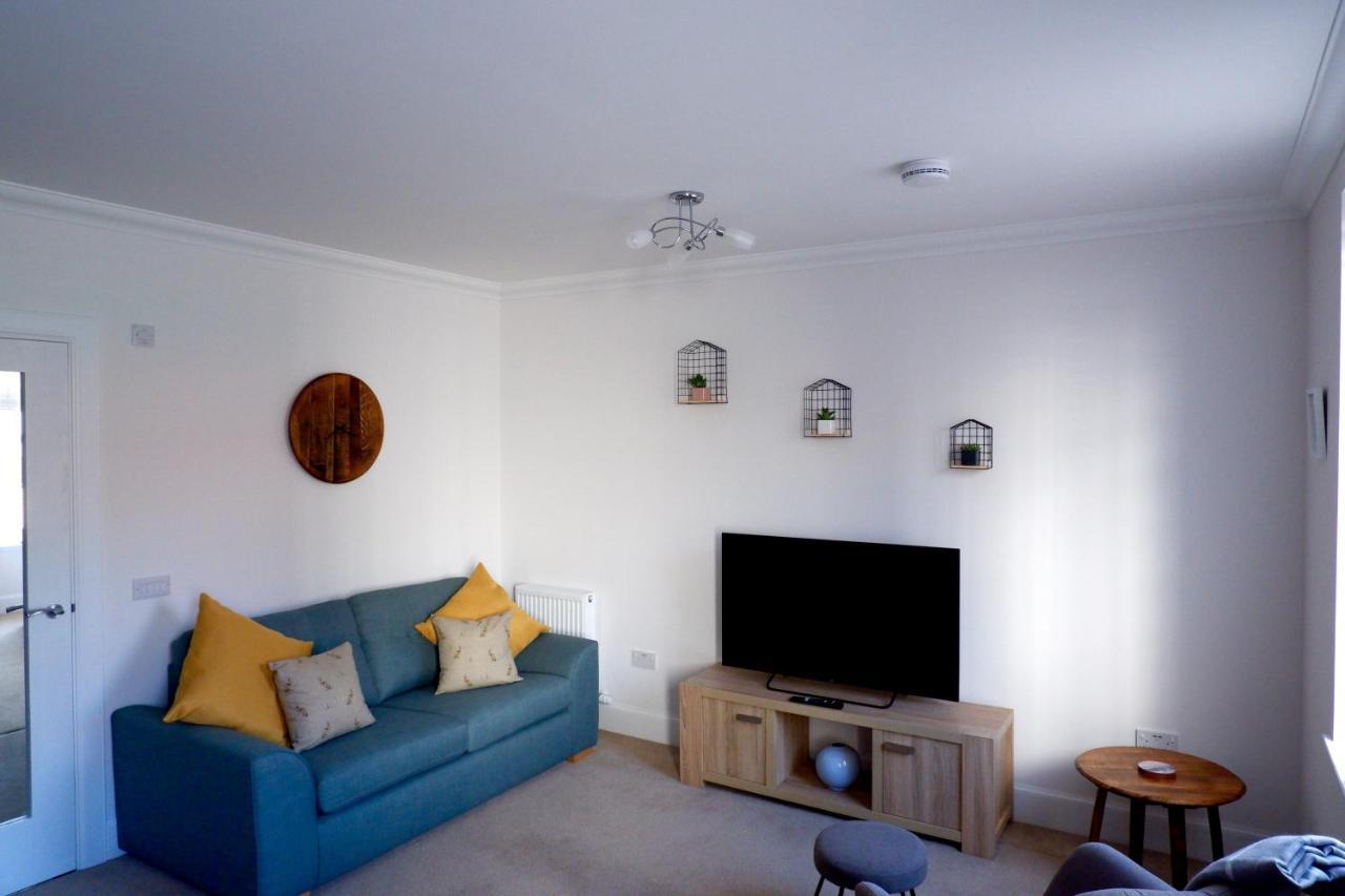 No 7 Quiet, Two Bedroom Ground Floor Flat In Tornagrain Great For Early Airport Departures Or Late Flights Dalcross Exteriör bild